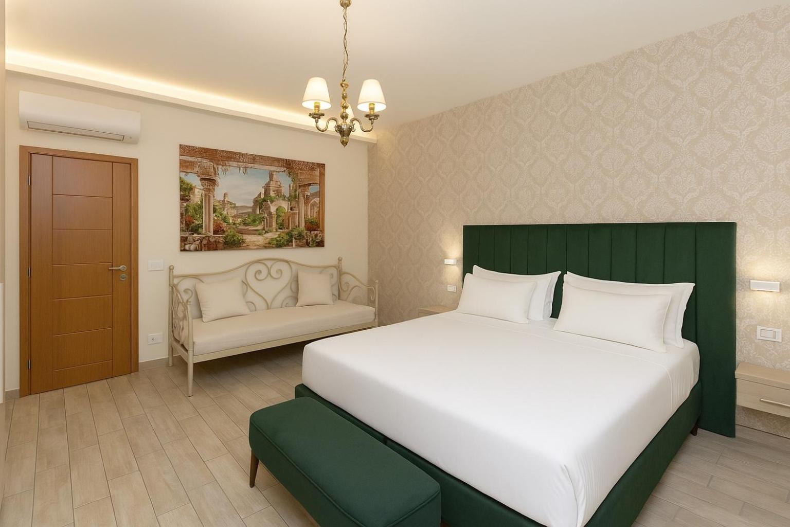 Romano Suite B9 Luaran gambar